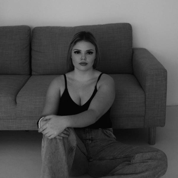 modelka s ID 04027OQMTW p016