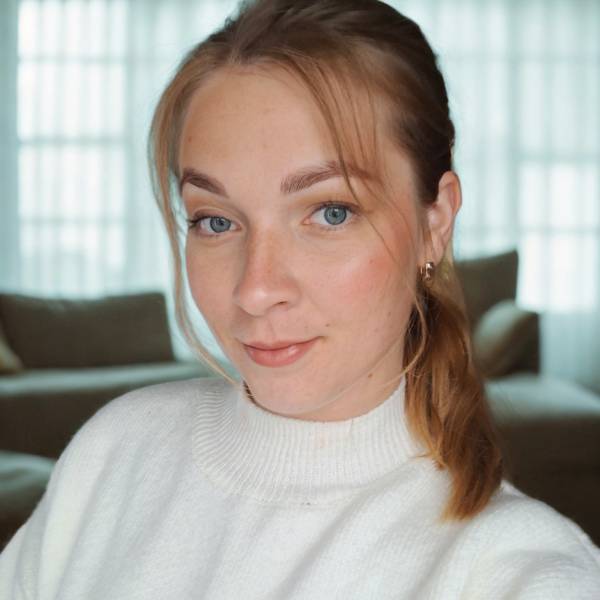 modelka s ID 04027PQAZR p017