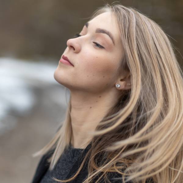 modelka s ID 04027PQAZR p019