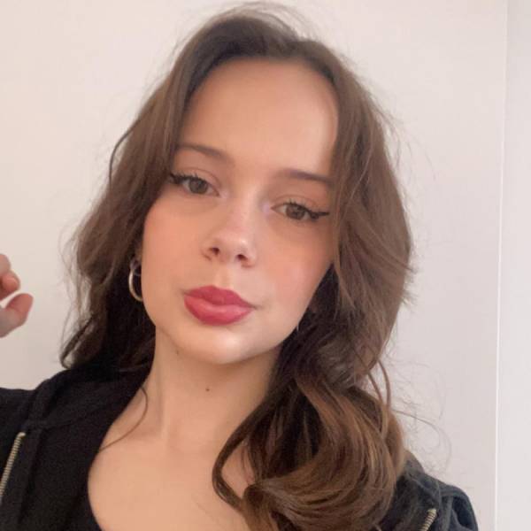 modelka s ID 04027X41XU p016