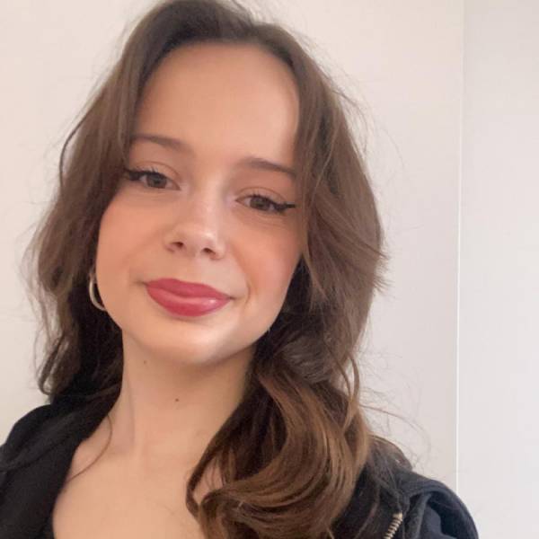 modelka s ID 04027X41XU p017