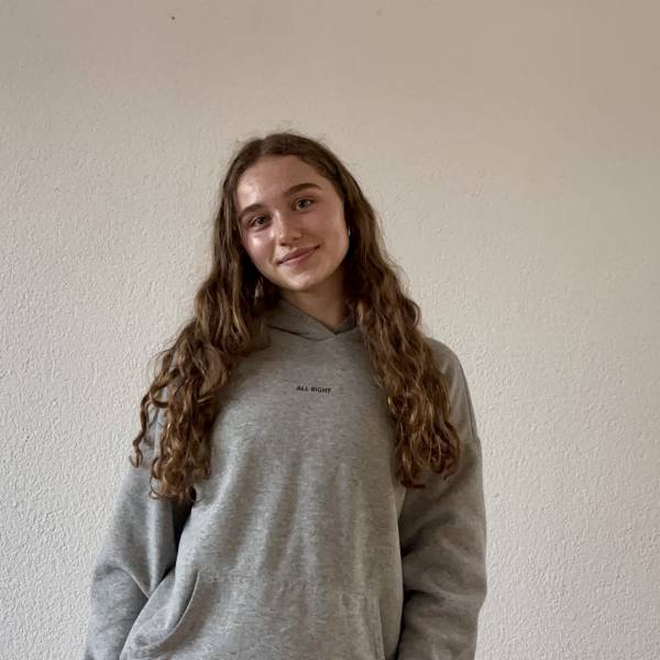 modelka s ID 040282AHBK p017