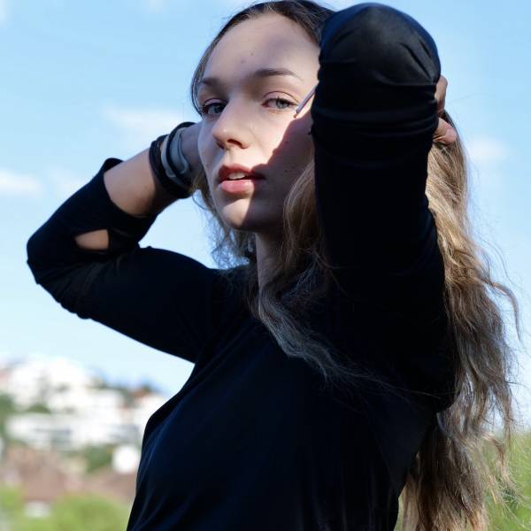 modelka s ID 040286R4MI p019