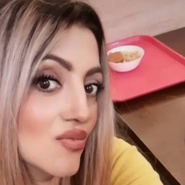 modelka s ID 0402892BWN p018