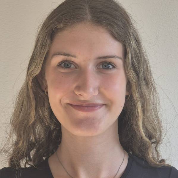 modelka s ID 040289QM6Q p017