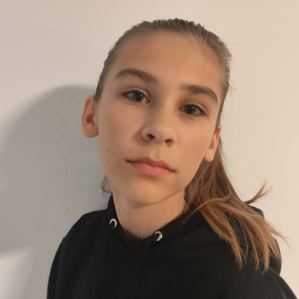 modelka s ID 04028SSLXL p016