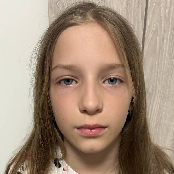 modelka s ID 04029C45DO p017