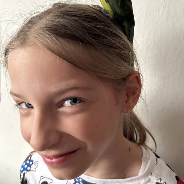 modelka s ID 04029C45DO p018