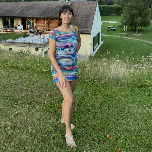 modelka s ID 04029JG8S7 p018