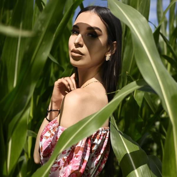 modelka s ID 04029L6KY1 p016