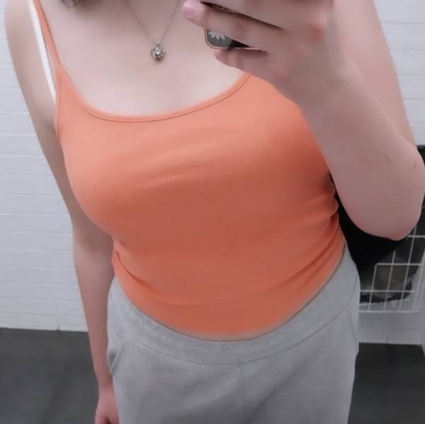 modelka s ID 04029NXYEC p018
