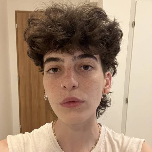 modelka s ID 0402A4SGV3 p016