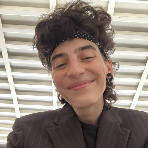 modelka s ID 0402A4SGV3 p017