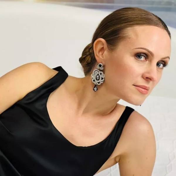 modelka s ID 0402A6ZF2M p016