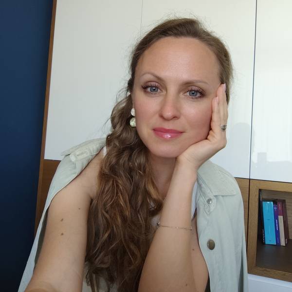 modelka s ID 0402A6ZF2M p017