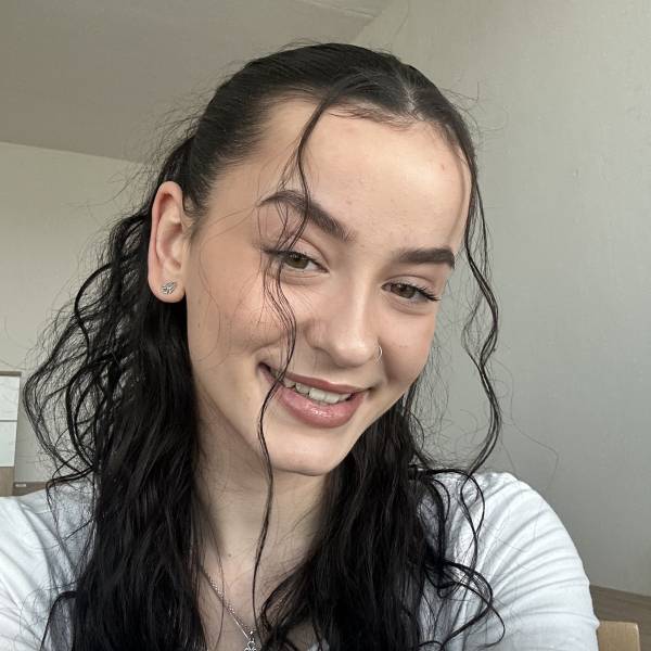 modelka s ID 0402ADAZ4U p017