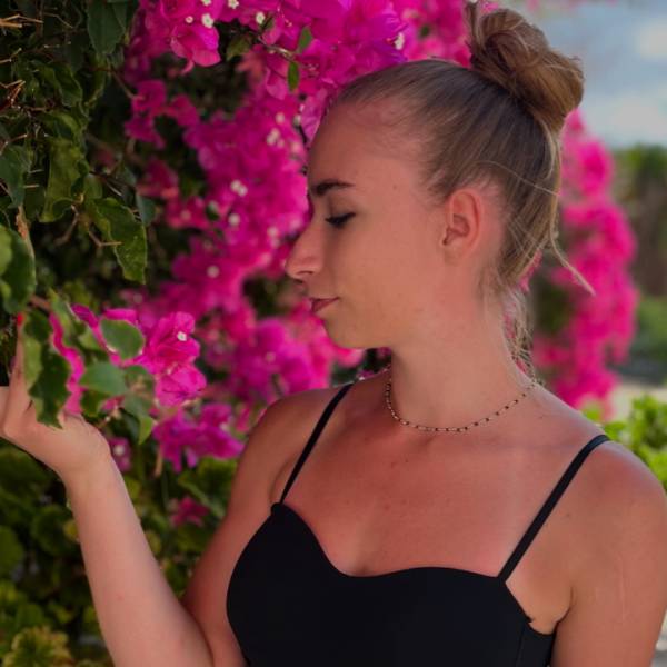 modelka s ID 0402B86I7O p019