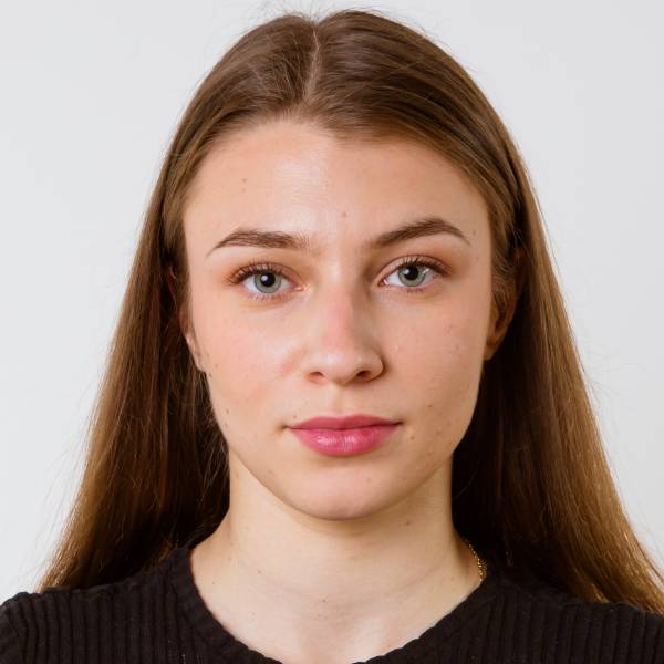 modelka s ID 0402BWXWNN p016