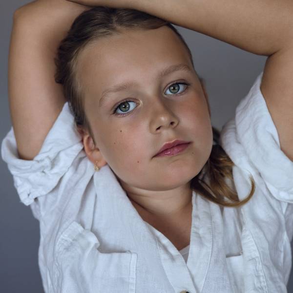 modelka s ID 0402C22606 p016