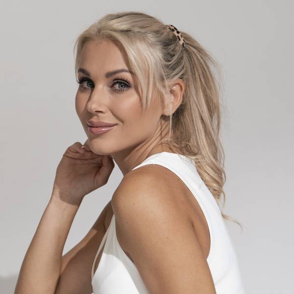 modelka s ID 0402CJPHTN p019