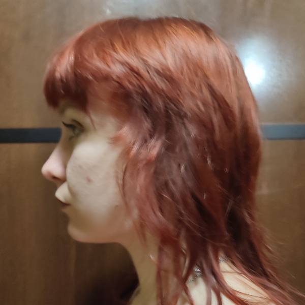 modelka s ID 0402D9FNTK p019