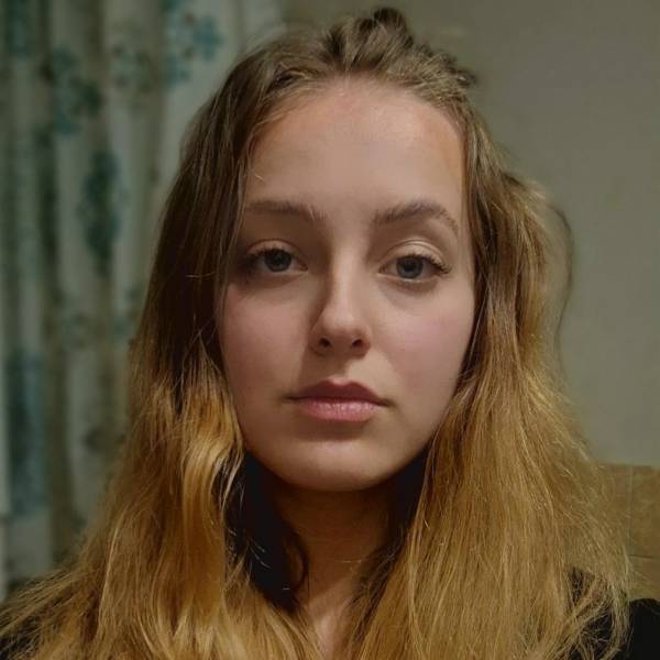 modelka s ID 0402D9TN7U p016