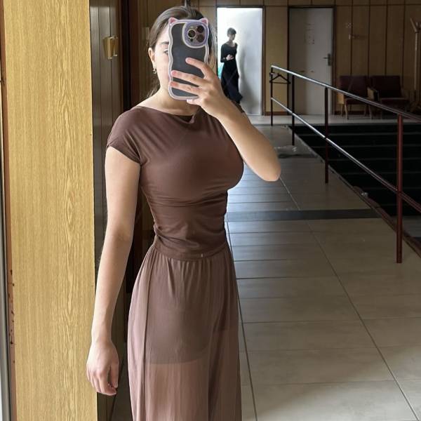 modelka s ID 0402DD9H6B p018