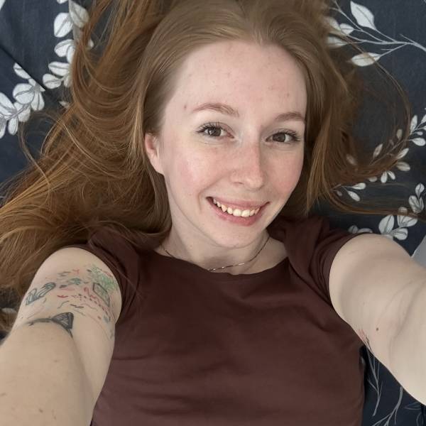 modelka s ID 0402DGAEF5 p017