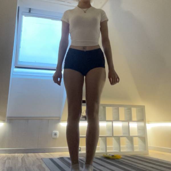 modelka s ID 0402DQUAD8 p018