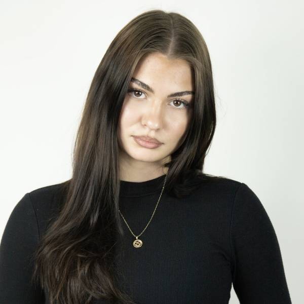 modelka s ID 0402DU4B85 p016