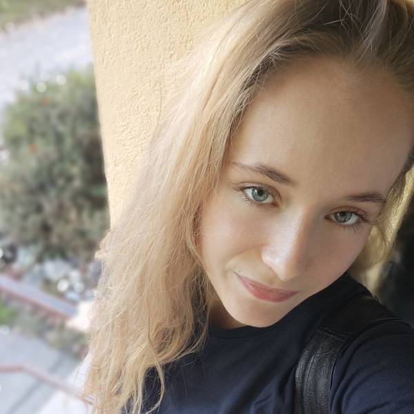 modelka s ID 0402DUFU83 p017