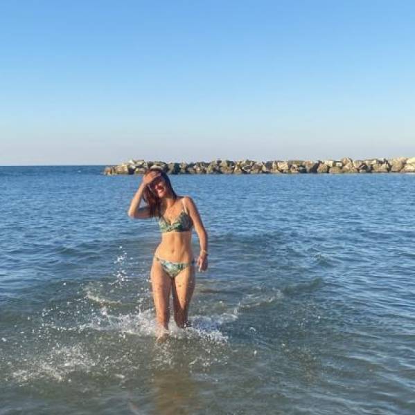 modelka s ID 0402DX47ZK p018