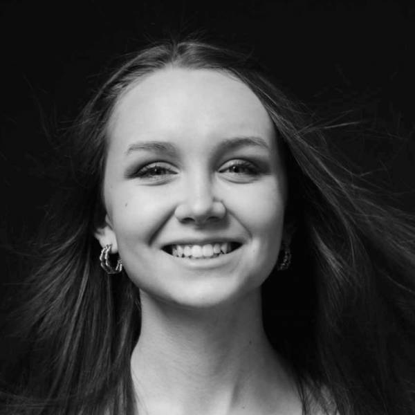 modelka s ID 0402E6QDDU p017