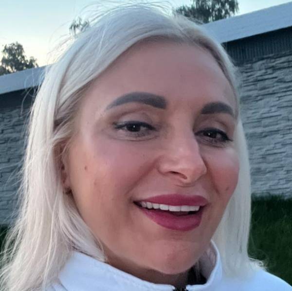 modelka s ID 0402EEJT4T p017