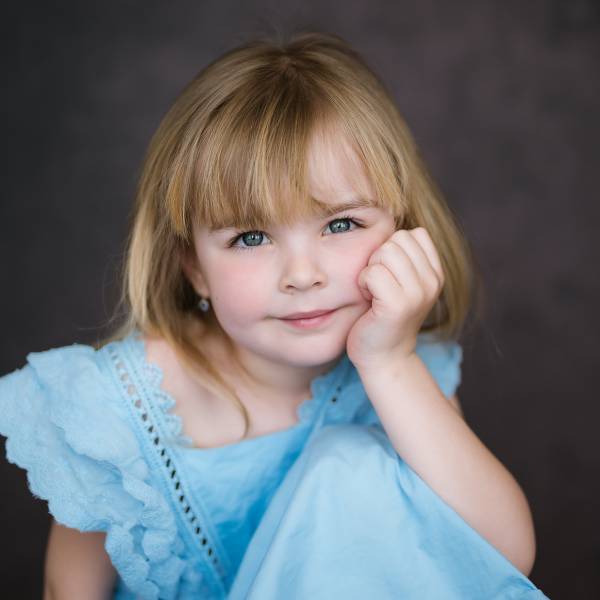 modelka s ID 0402ESEBP8 p016