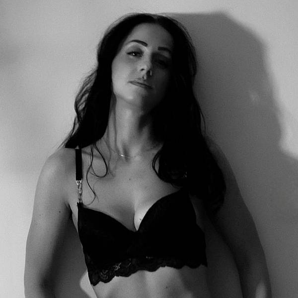 modelka s ID 0402EU7CPP p016