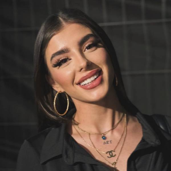 modelka s ID 0402EWKIUK p017