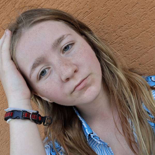 modelka s ID 0402FJM7MO p016