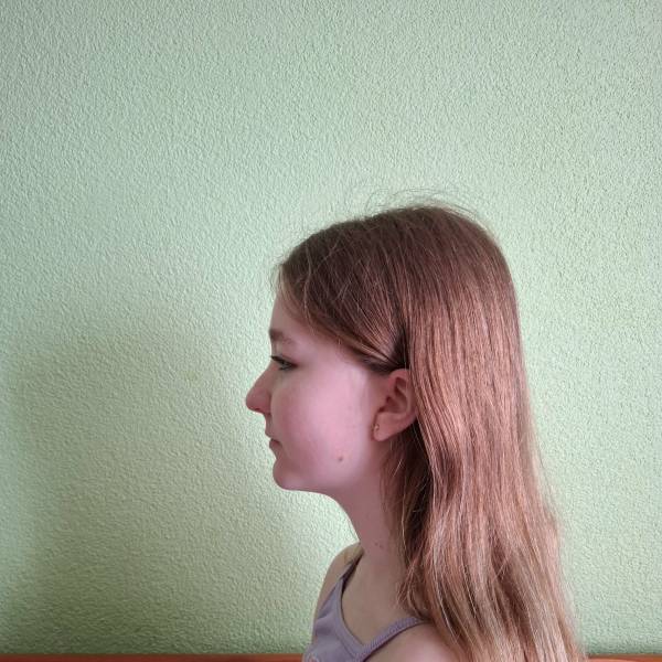 modelka s ID 0402FJM7MO p019