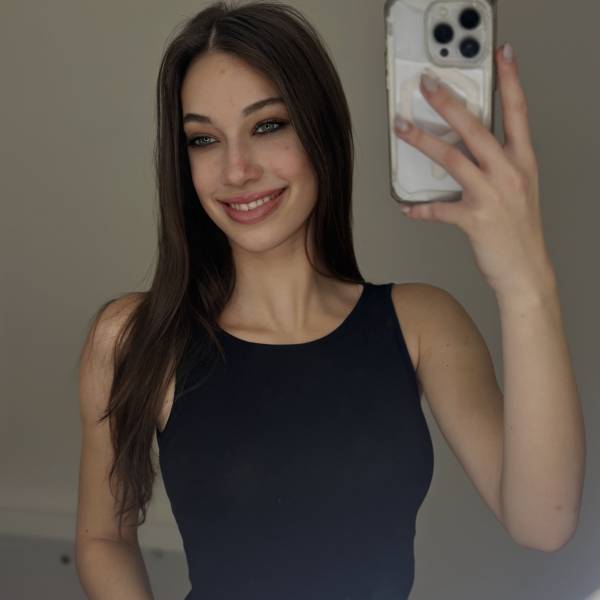 modelka s ID 0402FJP1TA p017