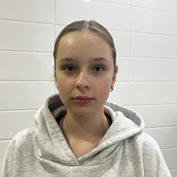 modelka s ID 0402FKWMN8 p016