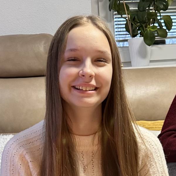 modelka s ID 0402FKWMN8 p017