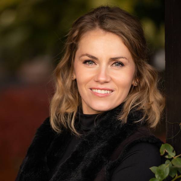 modelka s ID 0402FKXJEI p017