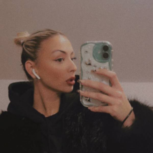 modelka s ID 0402FX95S5 p019