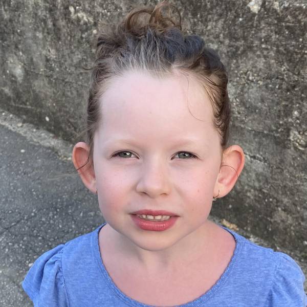 modelka s ID 0402GB924E p016