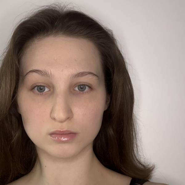 modelka s ID 0402GUJK86 p016