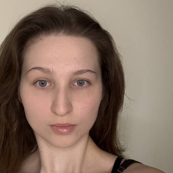 modelka s ID 0402GUJK86 p017