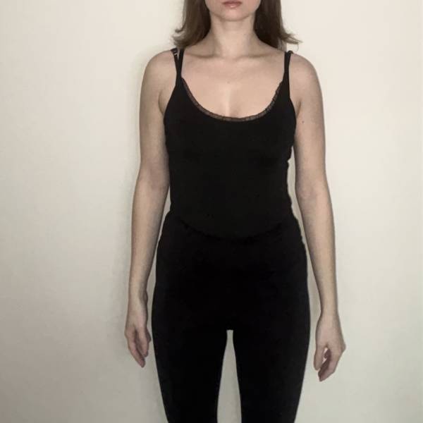 modelka s ID 0402GUJK86 p018