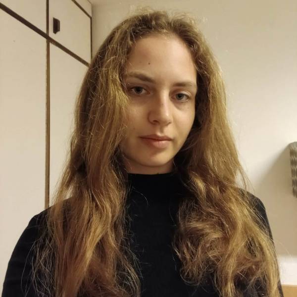 modelka s ID 0402HEGA8W p016