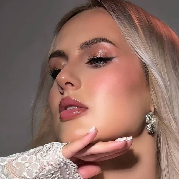 modelka s ID 0402HL57K4 p019